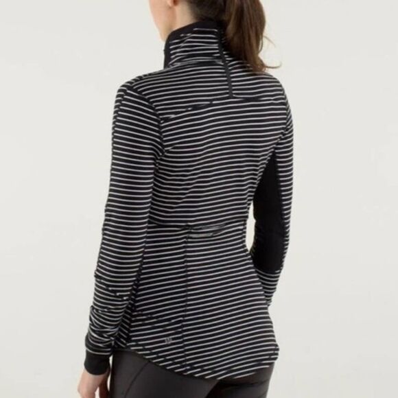 Lululemon Base Runner 1/2 Zip Jacket Size 4 - Picture 3 of 16